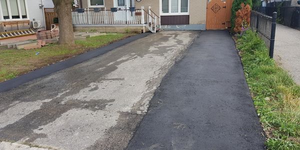 asphalt paving contractors